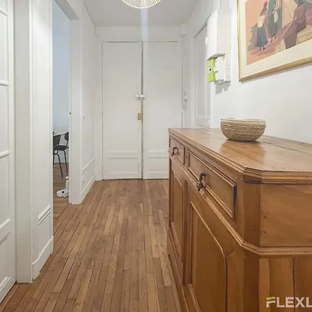 Jardin Des Plantes - Beautiful Bright 2-bedroom -1 Living Paris